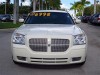 2005 Dodge Magnum - Image 2