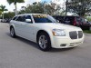 2005 Dodge Magnum - Image 3