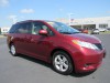 2014 Toyota Sienna - Image 2