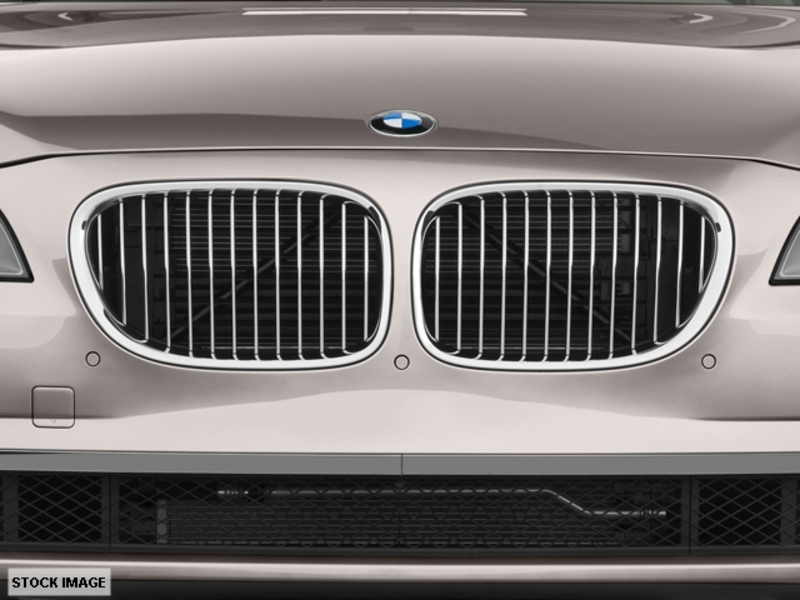 2009 BMW 7 Series VIN: WBAKB83599CY61033 2009 BMW 7 Series VIN: WBAKB83599CY61033
