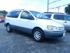 1999 Toyota Sienna - Image 3