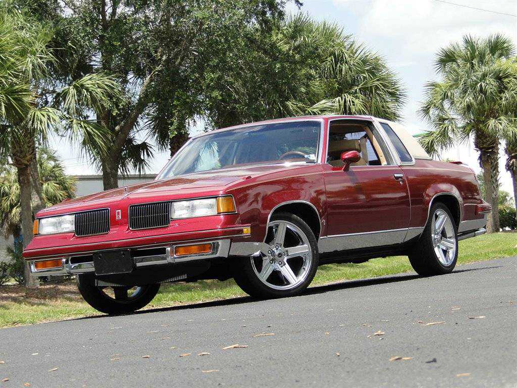 1987 Oldsmobile Cutlass Supreme for sale in Palmetto, FL