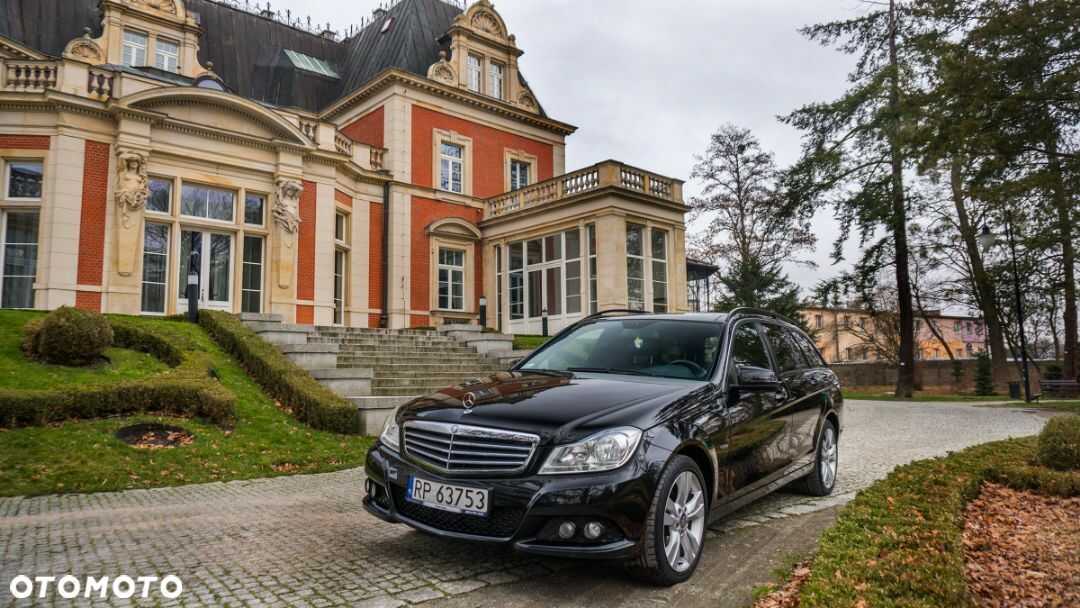 WDB2042491F912826 Mercedes-Benz C-CLASS 2001 WDB2042491F912826 Mercedes-Benz C-CLASS 2001